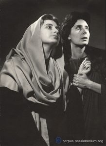 Maria i Maria Magdalena La Passió d'Esparreguera 1952